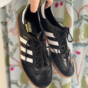 Adidas Samba Black Leather Sneakers Women’s size 9 Men’s size 8.